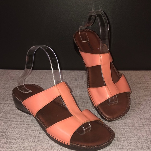 Connie Shoes - Coral Connie Rattle Slide-In Sandals - Size 9.5